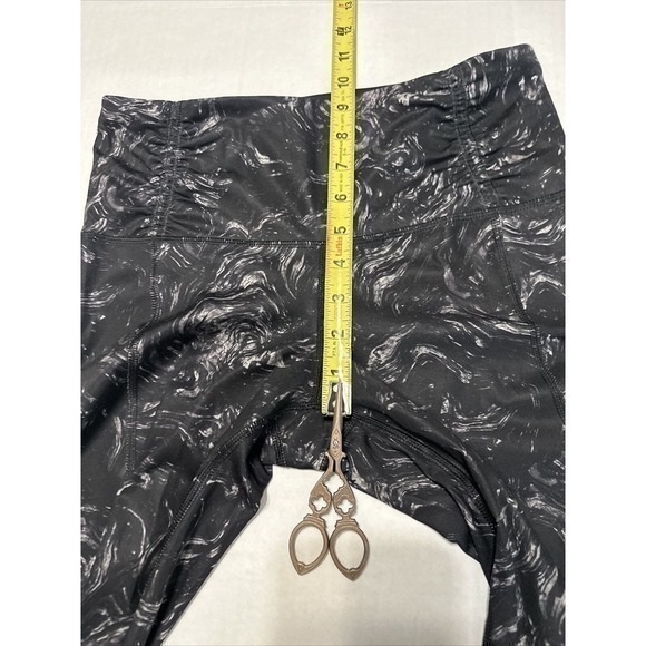 Lululemon Speed Tight II Full Luxtreme Pockets Ruched Leggings Black Swirl Sz‎ 6 - Picture 11 of 16